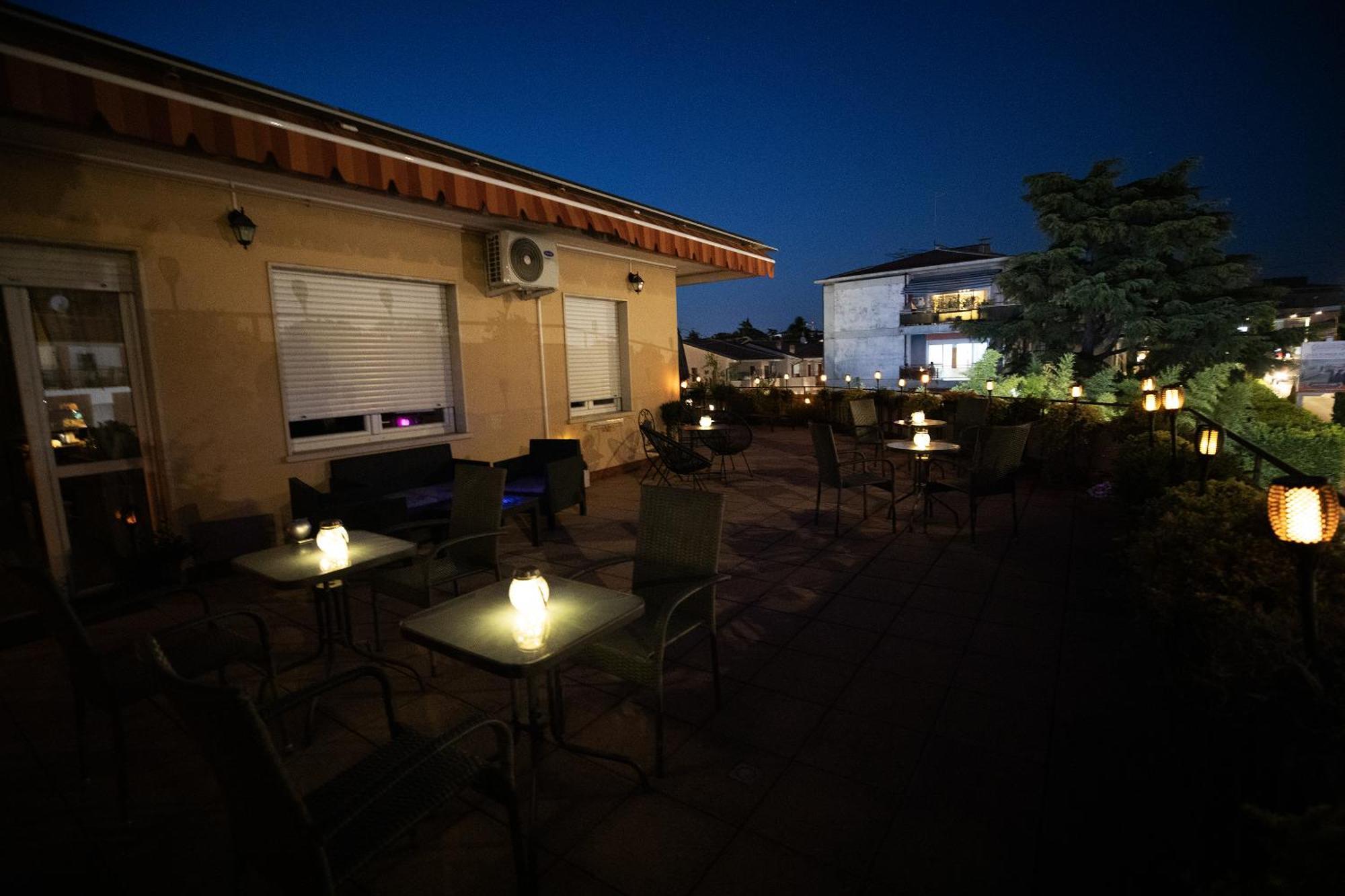 Bru Rooms Peschiera del Garda Dış mekan fotoğraf